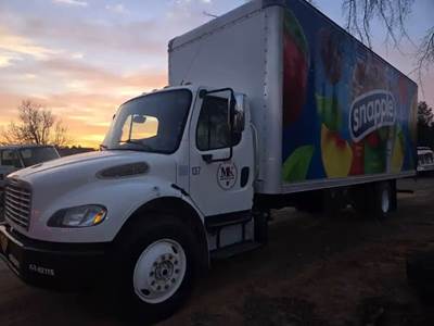 Freightliner M2 106 Salvage Truck