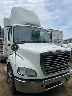 Freightliner M2 112 Salvage Truck