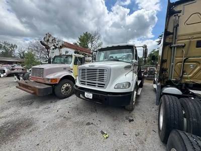 Freightliner M2 112 Salvage Truck