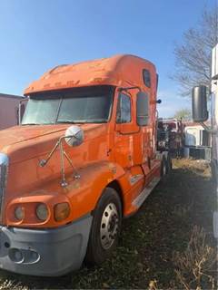 Freightliner ST120 Salvage Truck