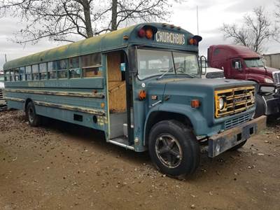 GMC B6000 Salvage Truck
