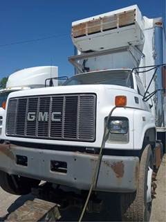 GMC C7500 Salvage Truck