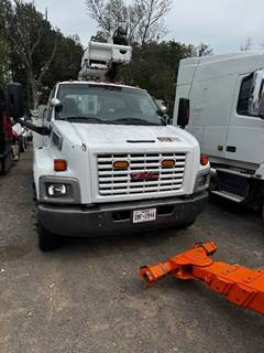 GMC W6500 Salvage Truck