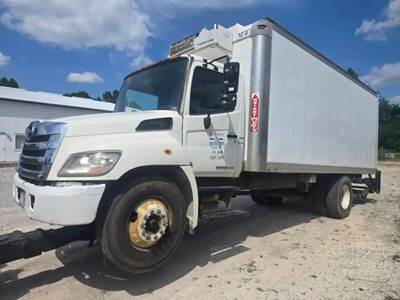 Hino 268 Salvage Truck