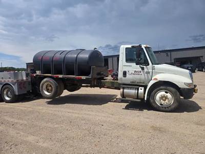 International 4200 Salvage Truck