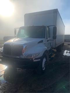International 4300 Salvage Truck