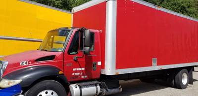 International 4300 Salvage Truck