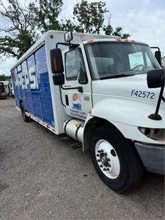 International 4300 Salvage Truck