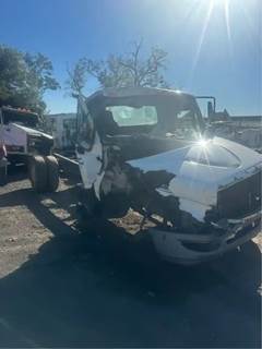 International 4300V Salvage Truck