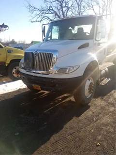 International 4400 Salvage Truck