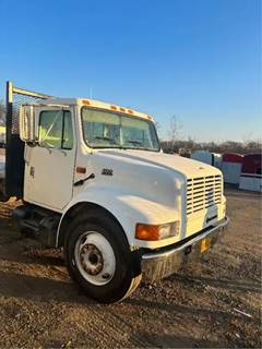 International 4700 Salvage Truck