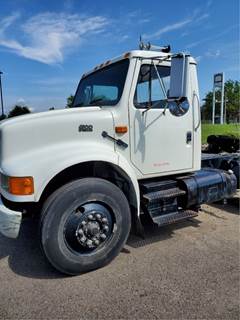 International 4900 Salvage Truck