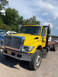 International 7500 Salvage Truck