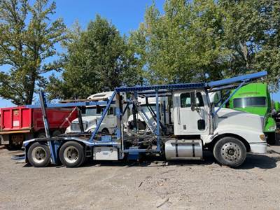 International 9100 Salvage Truck