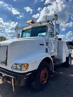 International 9100 Salvage Truck