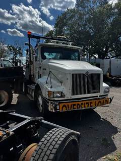 International 9200 Salvage Truck