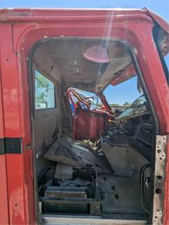 International 9200i Salvage Truck