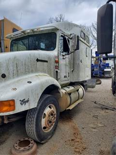 International 9400 Salvage Truck