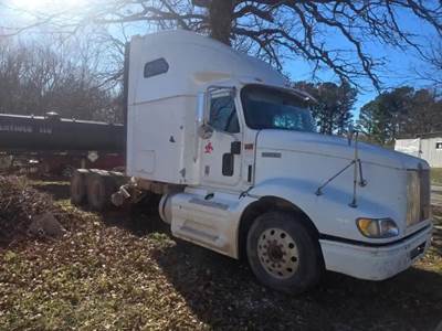 International 9400i Salvage Truck