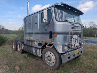 International CO Salvage Truck