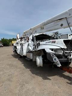International DuraStar 4300 Salvage Truck