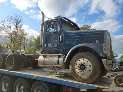 International F9370 Salvage Truck