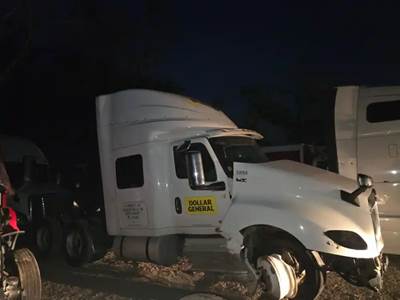 International LT625 Salvage Truck