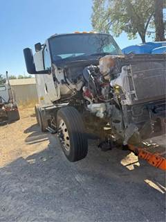 International LT625 Salvage Truck