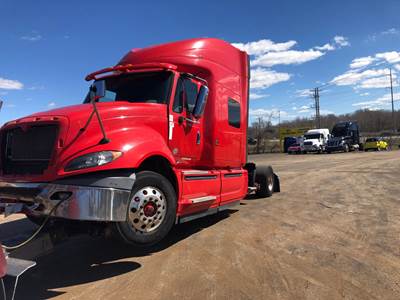 International ProStar Salvage Truck