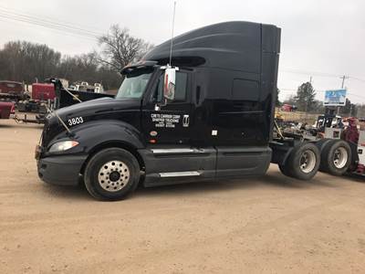 International ProStar Salvage Truck