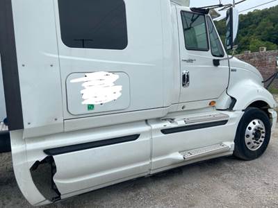 International ProStar Salvage Truck