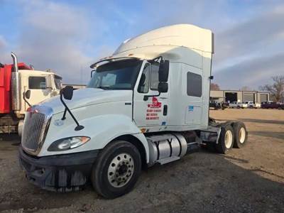 International ProStar Salvage Truck