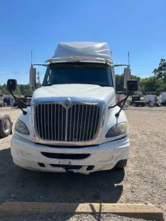 International ProStar Salvage Truck