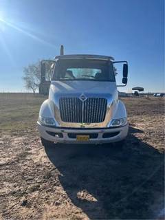 International TranStar 8600 Salvage Truck