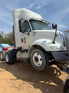 International TranStar 8600 Salvage Truck