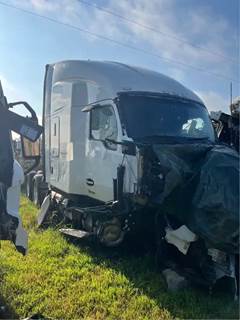 Kenworth T680 Salvage Truck