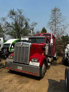 Kenworth W900 Salvage Truck