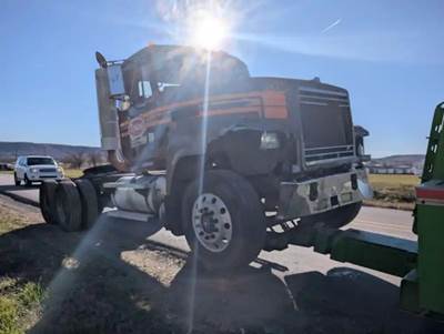 Mack CH613 Salvage Truck
