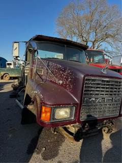 Mack CH613 Salvage Truck