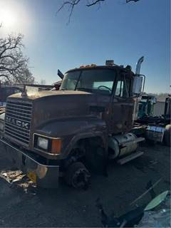 Mack CH613 Salvage Truck