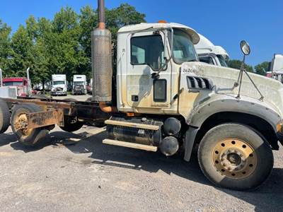 Mack Granite GU713 Salvage Truck