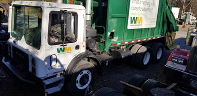 Mack MR688S Salvage Truck