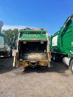 Mack MR688S Salvage Truck