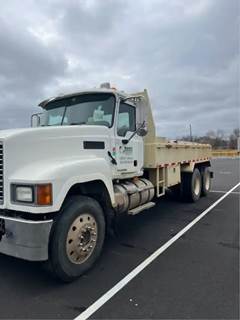 Mack Pinnacle CHU613 Salvage Truck