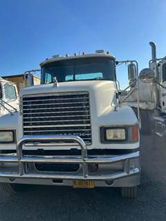 Mack Pinnacle CHU613 Salvage Truck