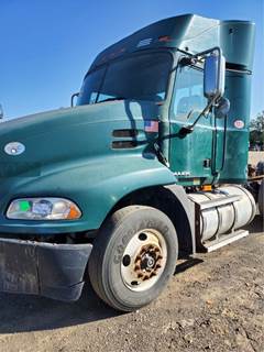 Mack Pinnacle CXU612 Salvage Truck