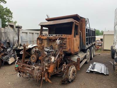 Mack Vision CXN613 Salvage Truck
