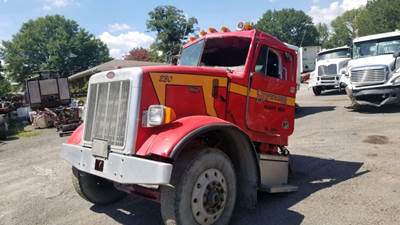 Peterbilt 357 Salvage Truck
