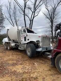 Peterbilt 357 Salvage Truck