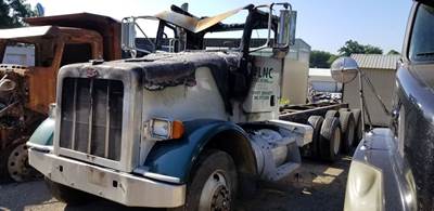 Peterbilt 365 Salvage Truck